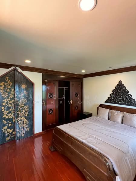 Thai Style Villa with Seaview and Private Pool, Surat Thani