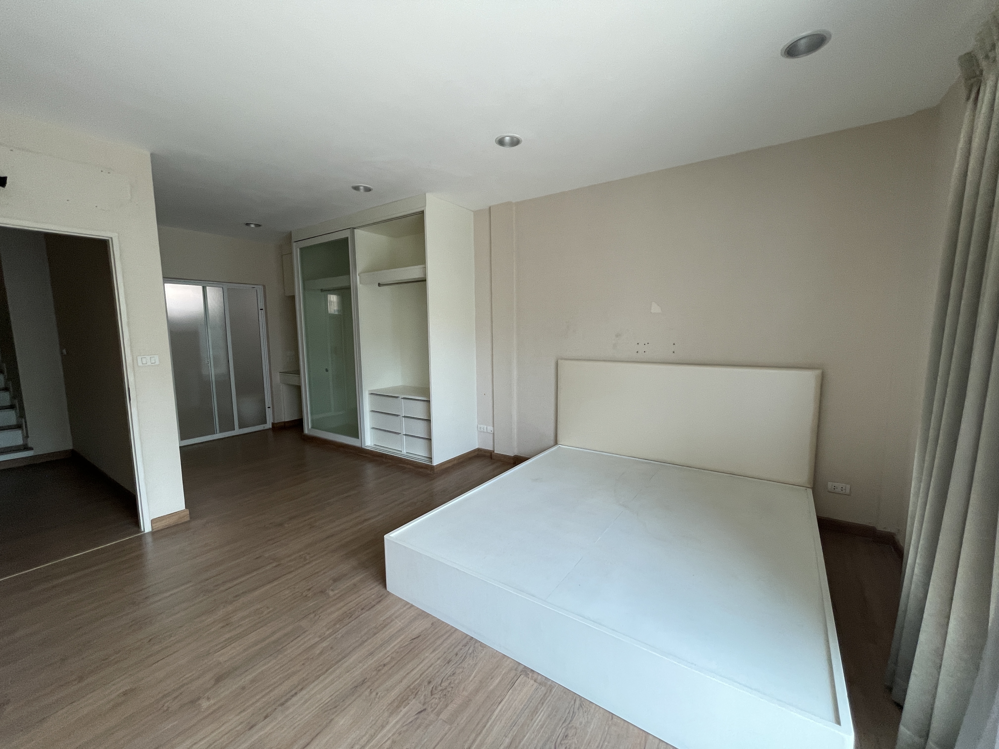 Baan Klang Muang Ladprao 71