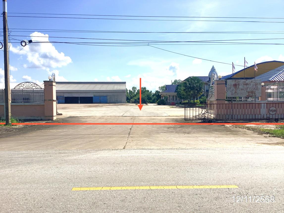 Warehouse on Khlong Khluang Road, Kamphaeng Phet