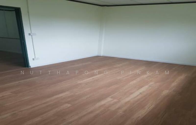 4-Bedroom Townhouse, Bangkok