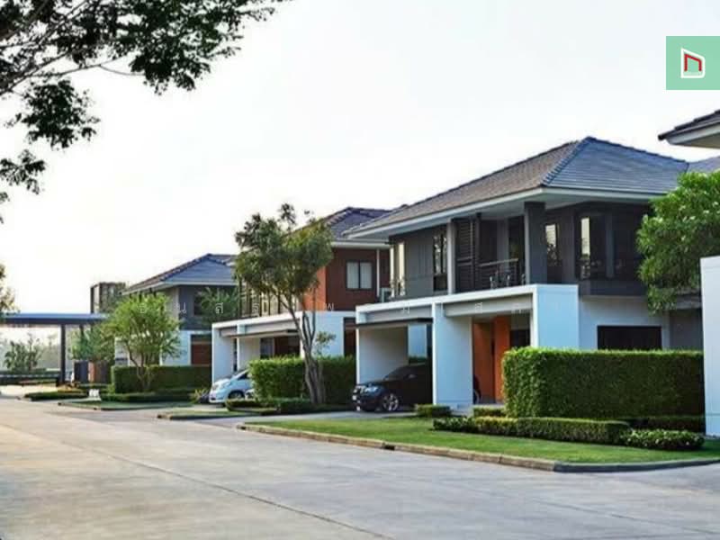 Setthasiri Charun-Pinklao, Bangkok