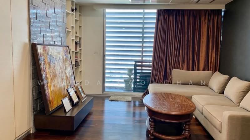 Noble Lite, Bangkok
