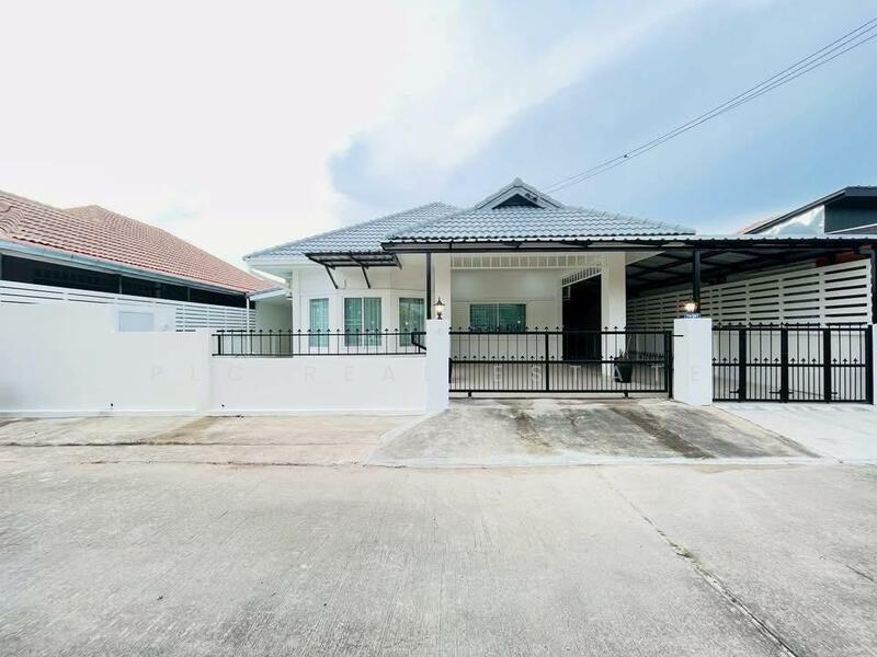 Pool Villa 3 bedrooms for Sale in East Pattaya, Chon Buri (Pattaya)