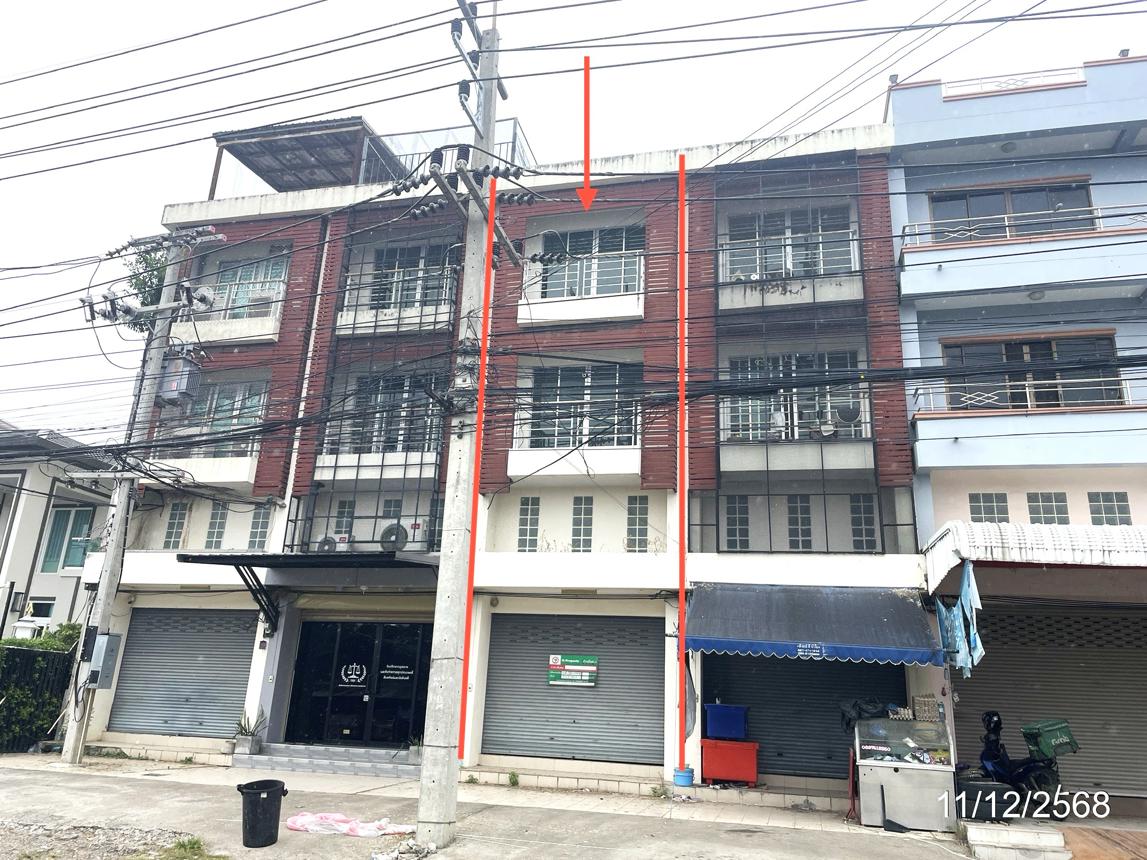 Commercial Townhouse in Nakhon Sawan, Nakhon Sawan