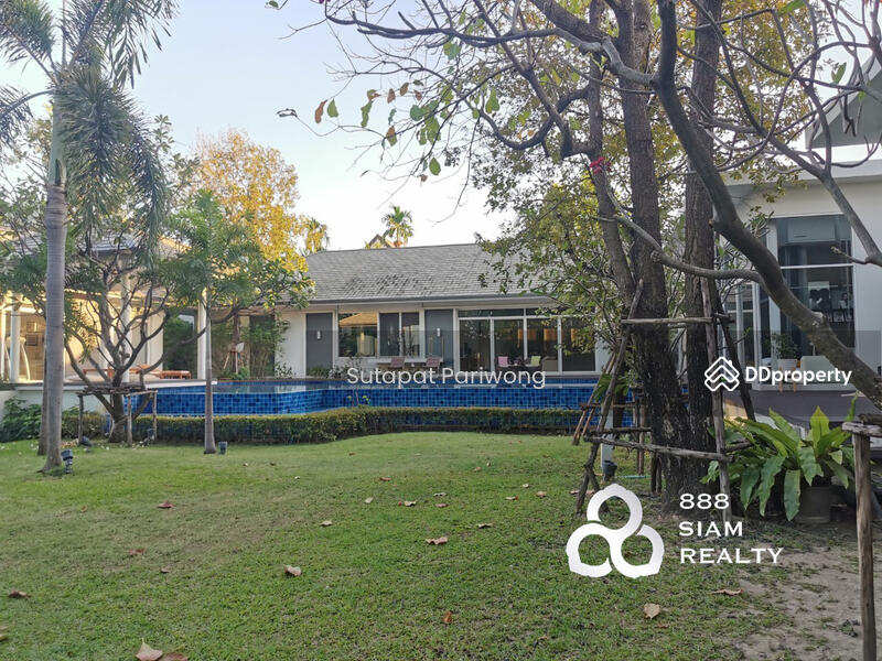 ขาย บ้านเดี่ยว หรูสไตล์โมเดิร์น สระว่ายน้ำ : 1,042 ตร.ว. (2-2-42 ไร่) 4,468 ตารางวา., Bangkok
