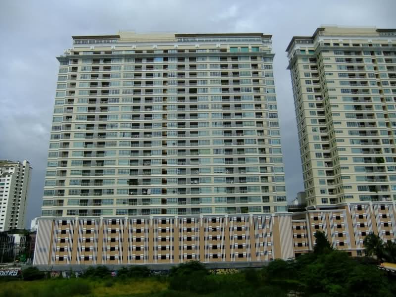 Baan Klang Krung Siam-Pathumwan, Bangkok