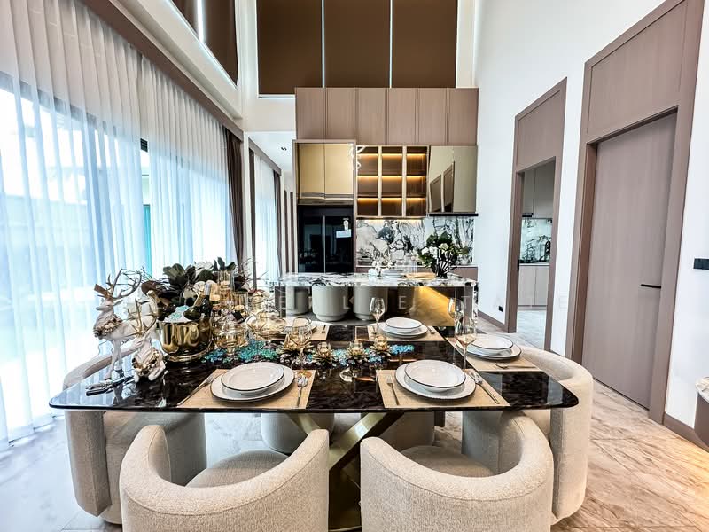 Luxury Pool Villa for Sale Thung Klom Tan Man East Pattaya, Chon Buri (Pattaya)
