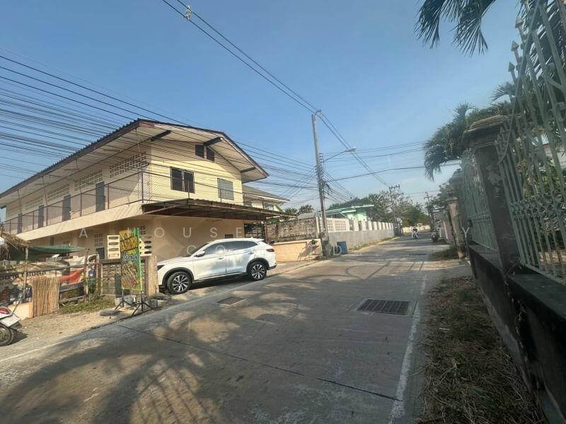 Dormitory business for sale, community area, Bang Phra, Sriracha, Chon Buri (Pattaya)