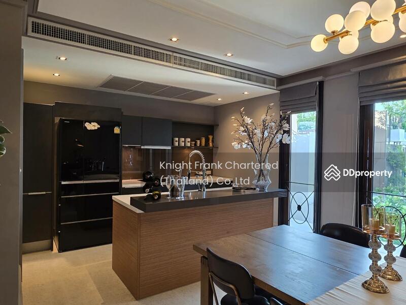 Baan Lux Sathon, Bangkok