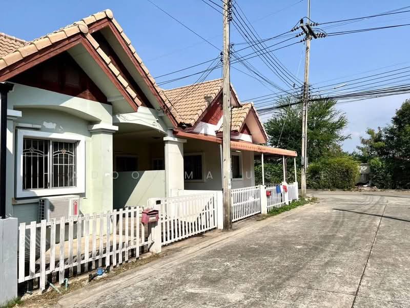 Baan Suan Thana Garden, Pathum Thani