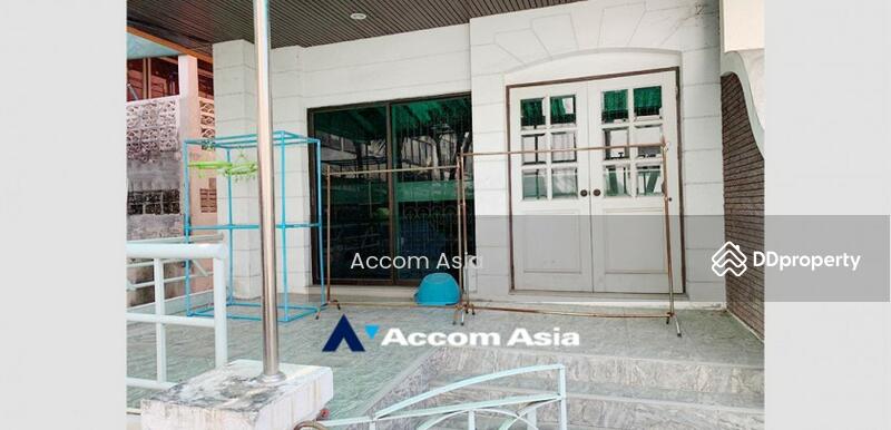 4 Bedrooms Townhouse for Sale in Sukhumvit, Bangkok near BTS Phra khanong at Regent 71 (AA33313), Bangkok