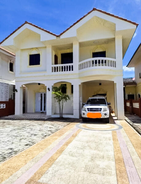 Large Detached House 3 bedrooms for Sale in South Pattaya, Chon Buri (Pattaya)