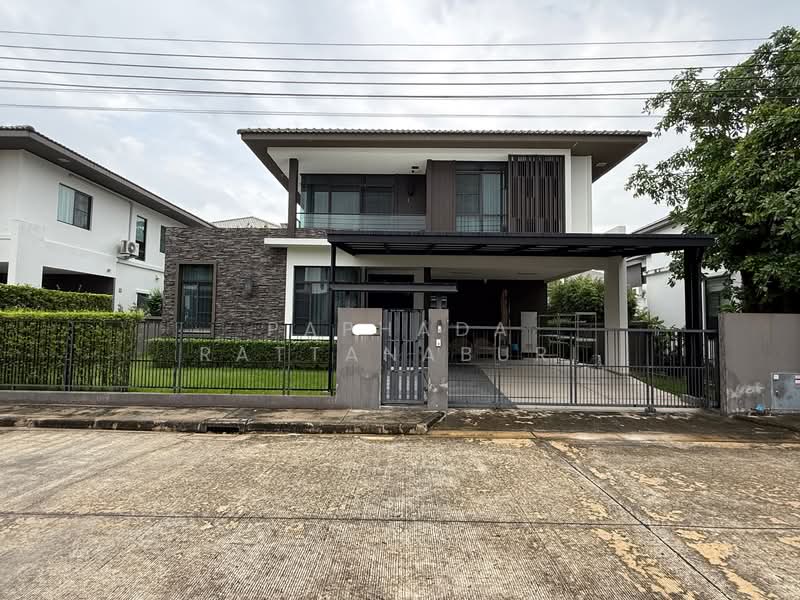 Mantana Srinakarin - Bangna, Samut Prakan