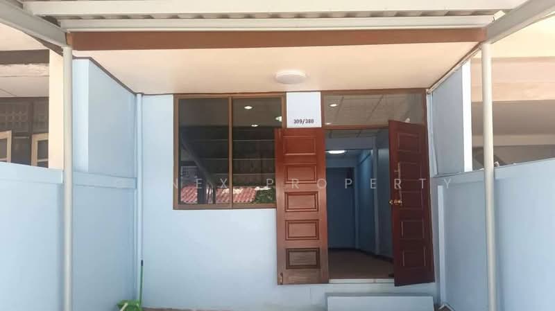 Townhome Phattanakarn Soi 55, 57, Bangkok
