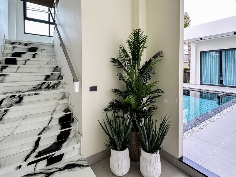 Modern Pool Villa for Sale Thung Klom Tan Man East Pattaya, Chon Buri (Pattaya)