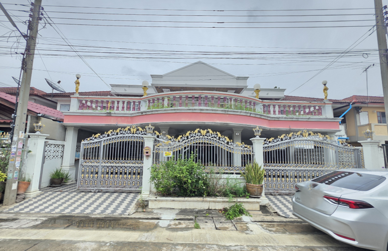 ทาวน์เฮ้าส์ บางใหญ่ นนทบุรี (Townhouse in Bang Yai, Nonthaburi)