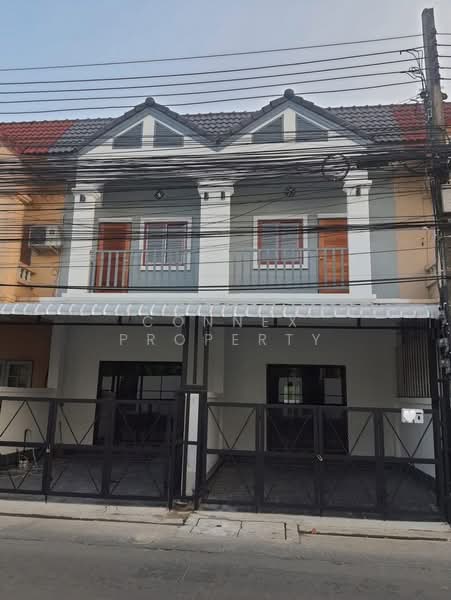 Townhome Chokchai 4 Soi 84 Yaek 2, Bangkok