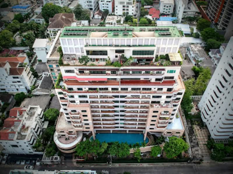 Baan Ploenchit, Bangkok