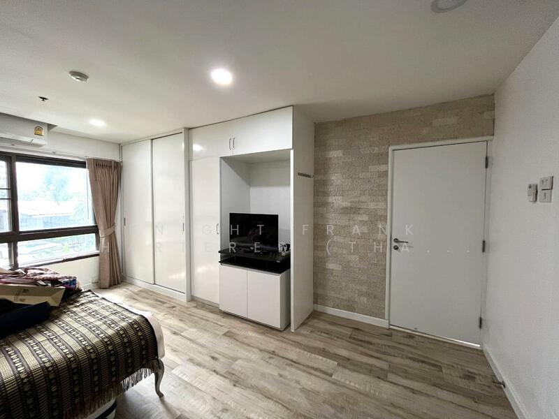 Baan Ploenchit, Bangkok