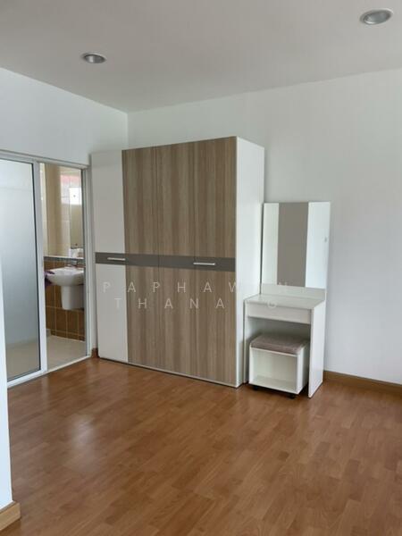 Baan Klang Muang S-Sense Srinakarin, Bangkok