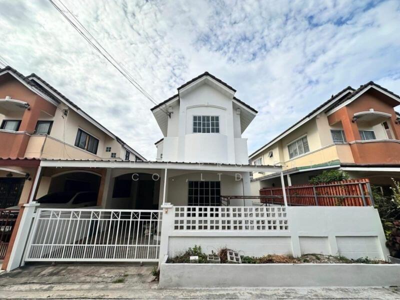 หมู่บ้าน กษิรา บางแสน : Kasira Bangsaen Village, Chon Buri (Pattaya)