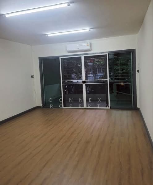 Townhome, Amornphan 9 Market, Bangkok