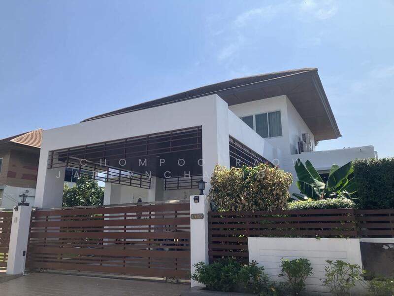 Lake Garden Villa, Bangkok