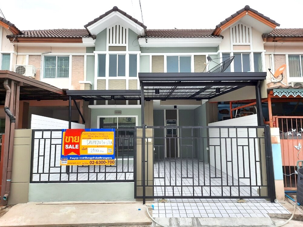 Townhouse project Pungsawan 19 located on the outer ring road of Phra Nakhon Si Ayutthaya Province