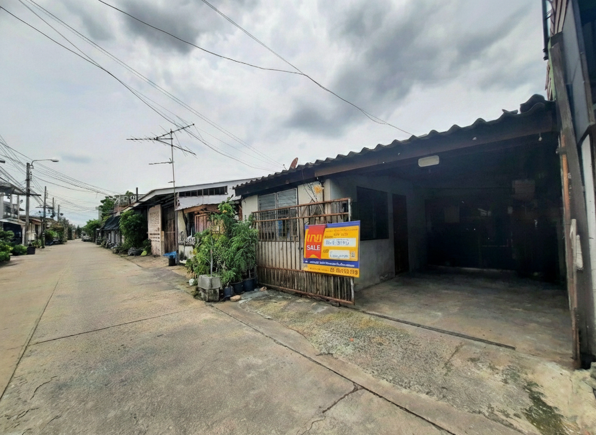 ทาวน์เฮ้าส์ หมู่บ้านฝรั่งเศส ลาดพร้าว
