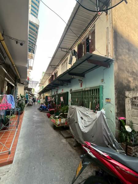 ขายที่ดินทองทำเลสาทร-นราธิวาส 149 ตร.ว. ใกล้ BTS เซนต์หลุยส์, Bangkok