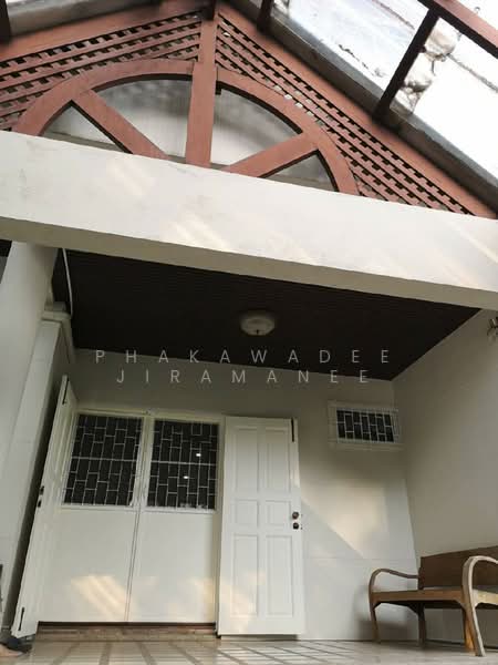 4-BR Townhouse, Bangkok