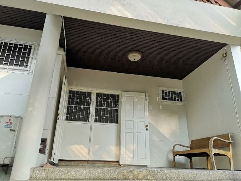 4-BR Townhouse, Bangkok