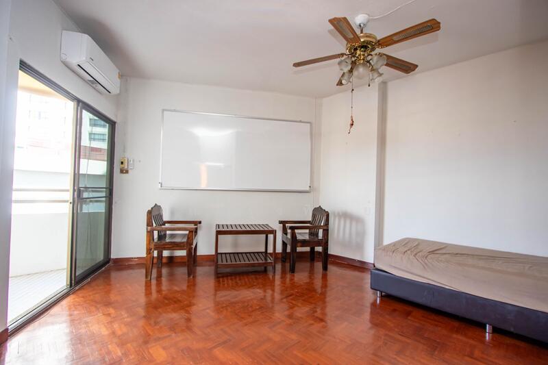Chiang Mai Riverside Condominium, Chiang Mai