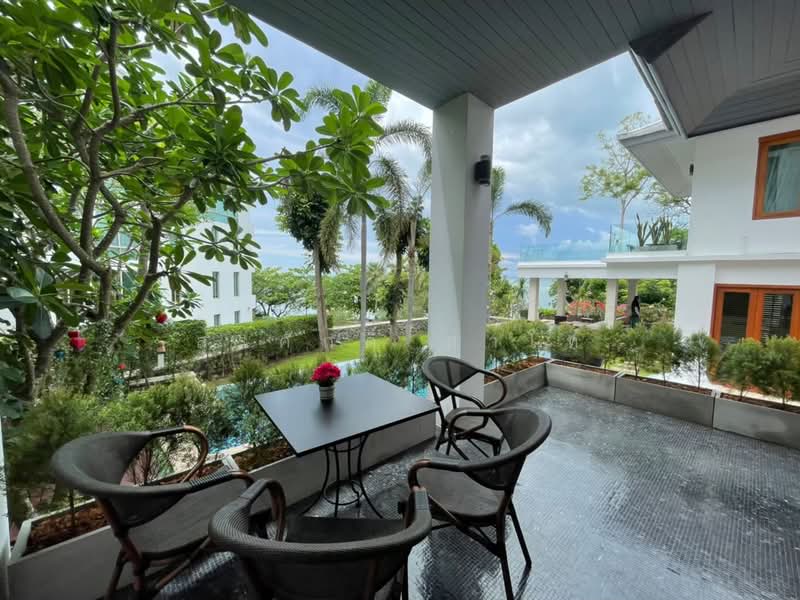 Beach Front House North Pattaya stunning view of the Sanctuary Truth 5bedrooms7bathrooms, Chon Buri (Pattaya)