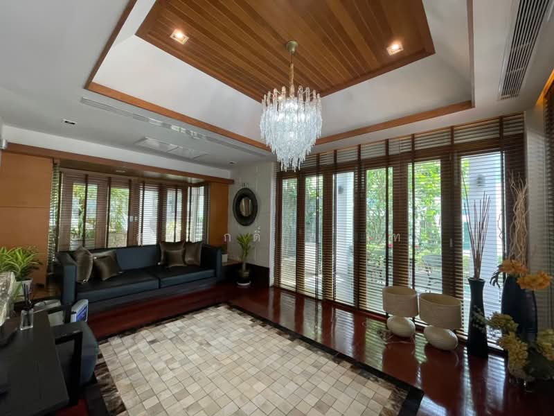 Beach Front House North Pattaya stunning view of the Sanctuary Truth 5bedrooms7bathrooms, Chon Buri (Pattaya)