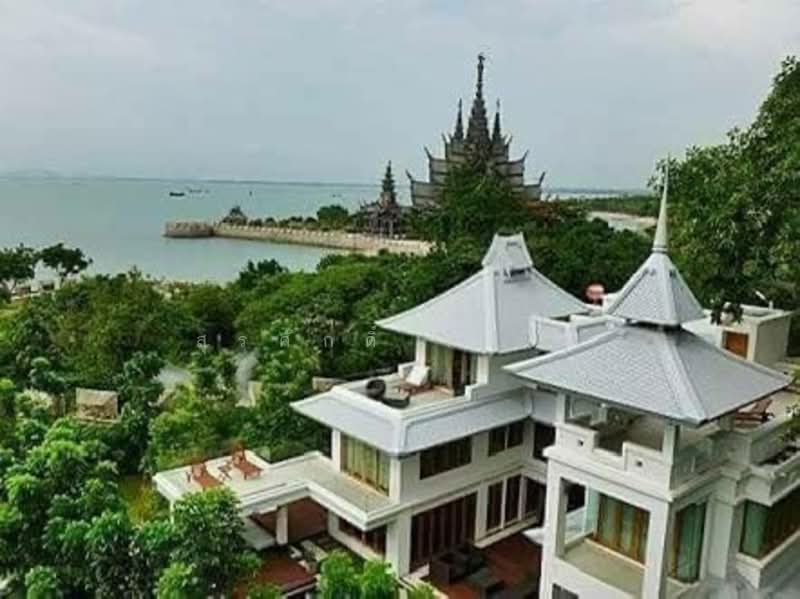 Beach Front House North Pattaya stunning view of the Sanctuary Truth 5bedrooms7bathrooms, Chon Buri (Pattaya)