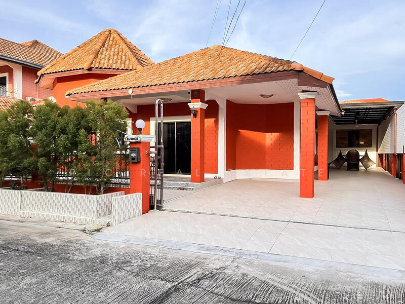 Detached House 3 bedrooms for Sale in East Pattaya, Chon Buri (Pattaya)