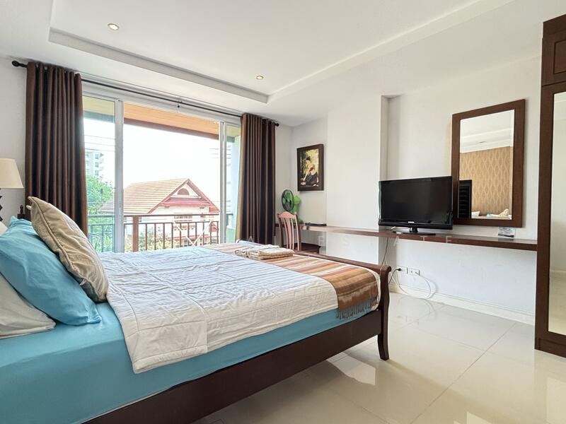 Jomtien Beach Penthouses, Chon Buri (Pattaya)