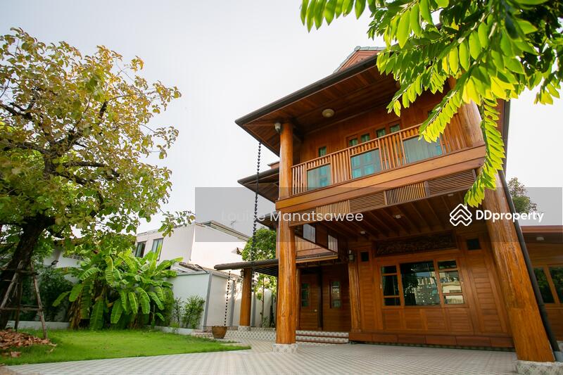 Teak House at Suthisan, Bangkok
