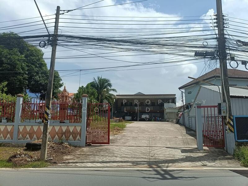 Land for sale with buildings, Chak Yai Chin Road 2, Thung Sukhla, Sriracha, Chon Buri (Pattaya)