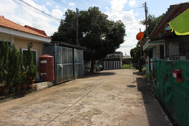 ทาวน์เฮ้าส์ โครงการบ้านเรือนสุข 1 ธัญบุรี