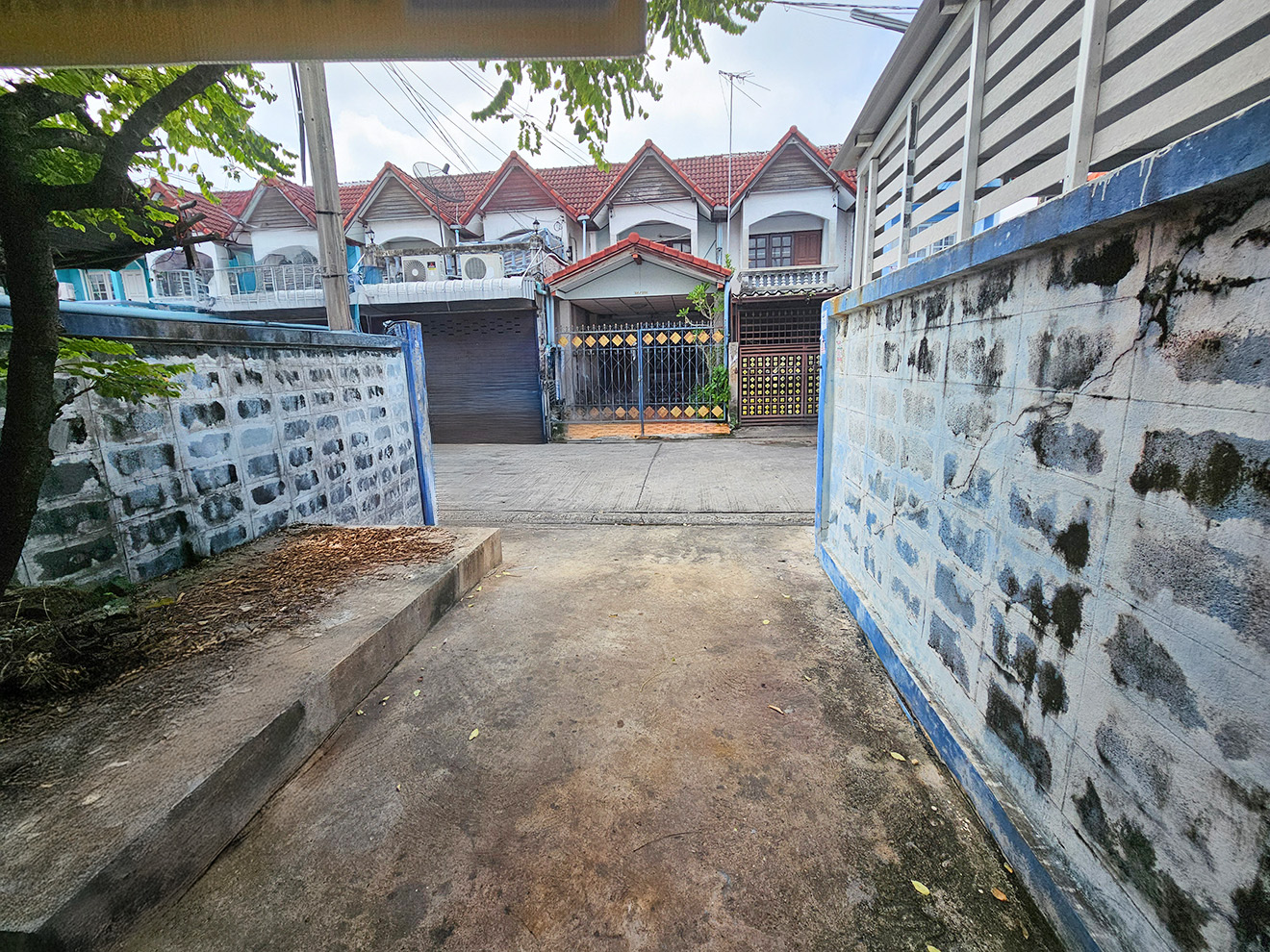 ทาวน์เฮ้าส์ โครงการบ้านวโรชา 4 บางพลี
