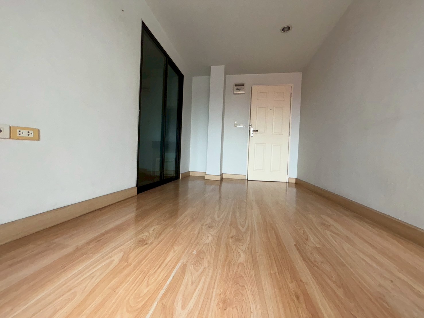 Intermart Condo)