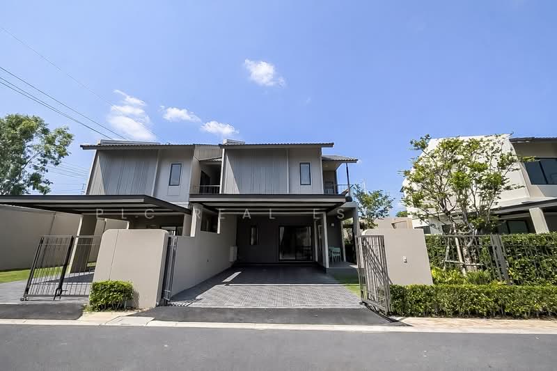 Smart Home Semi Detached House for Sale East Pattaya, Chon Buri (Pattaya)