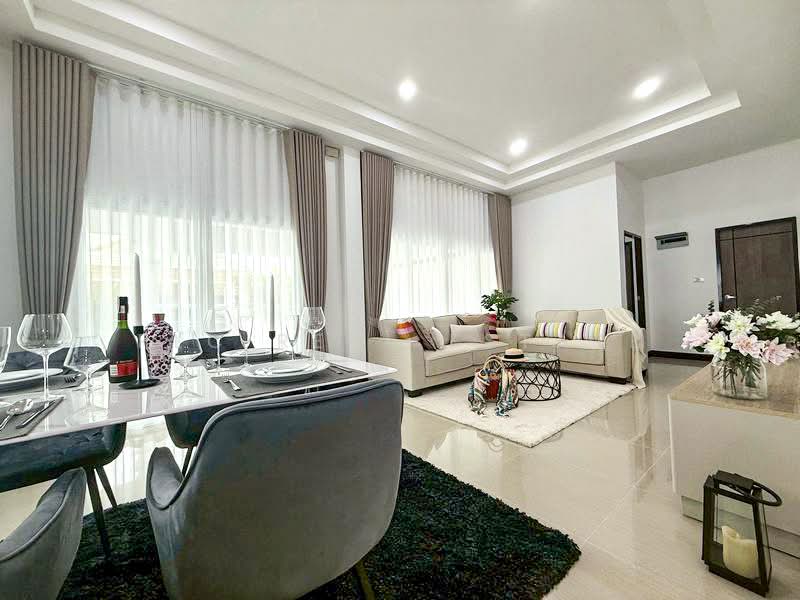 3 Bedroom House for Sale in East Pattaya, Chon Buri (Pattaya)