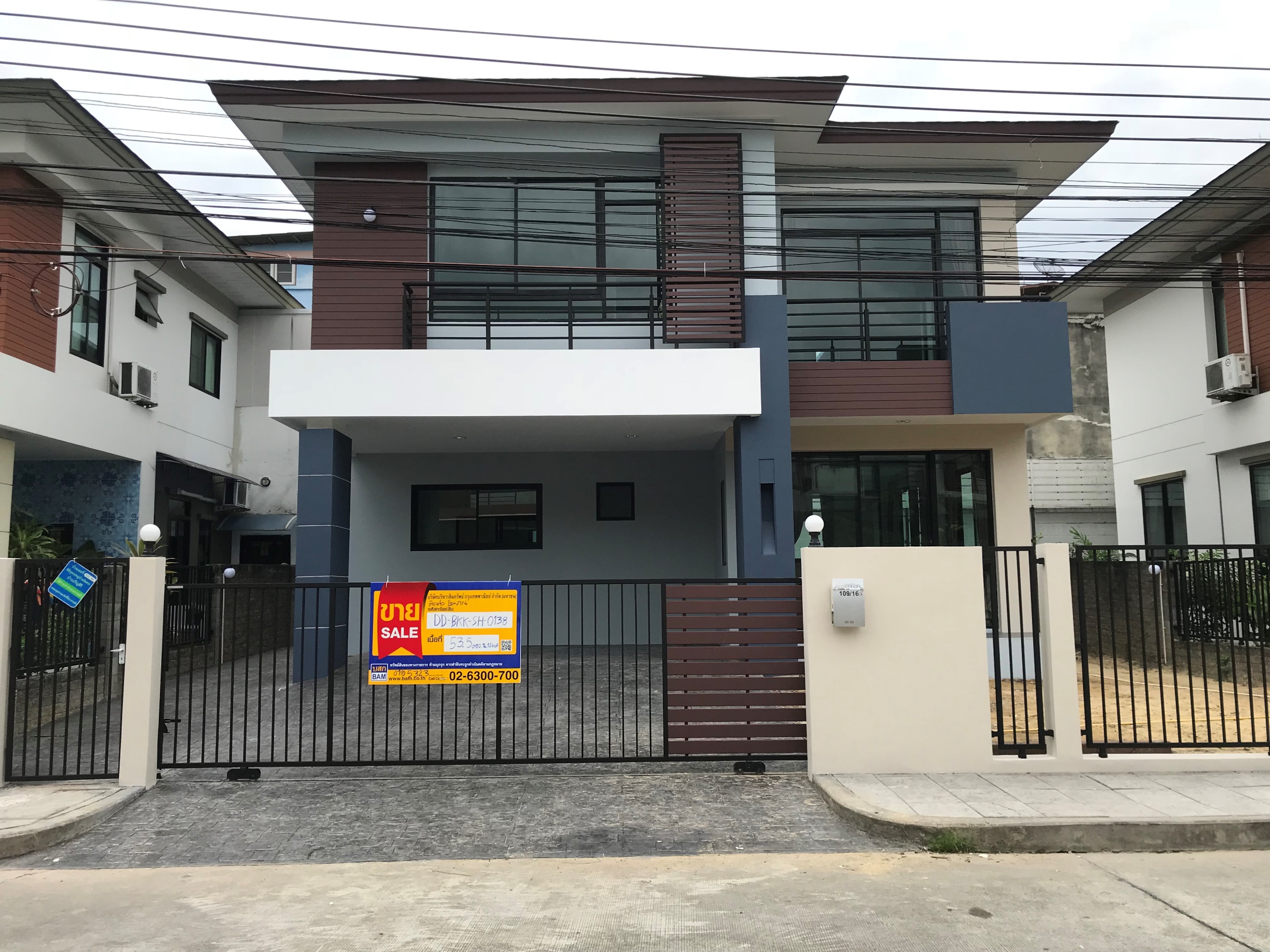 Single-detached house in Prin Siri Project (Kanchanaphisek-Ekchai)