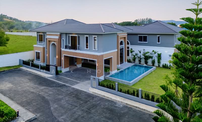 Crown Estate Dulwich Road, Phuket