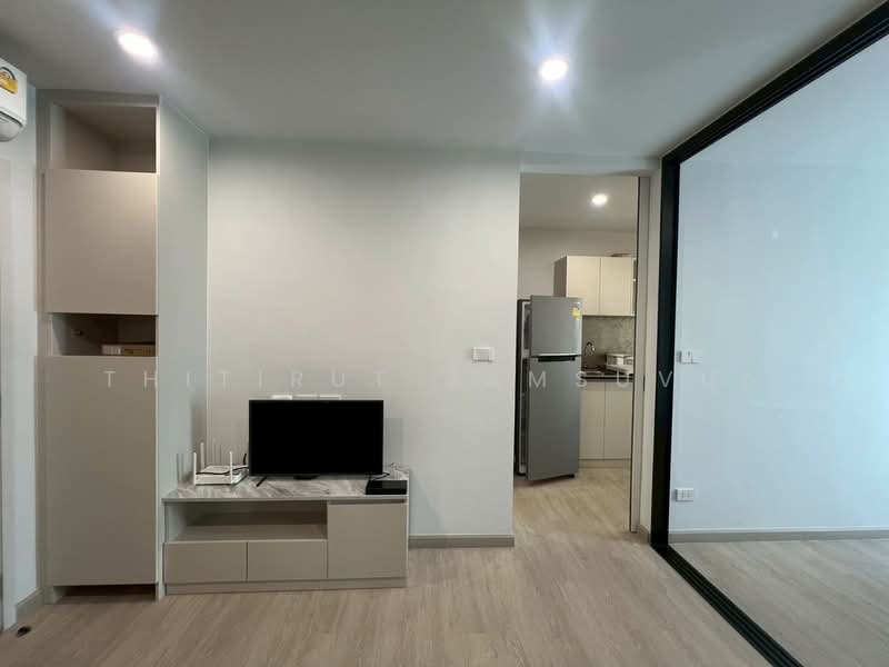 Thana Astra Sathorn-Chan, Bangkok