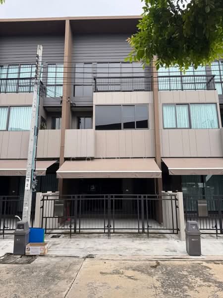 Baan Klang Mueang Bangna-Wongwaen, Samut Prakan