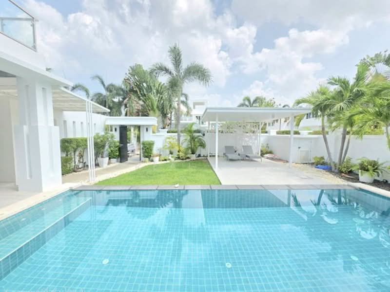 4 Bedroom Pool Villa for Sale in Jomtien Pattaya, Chon Buri (Pattaya)
